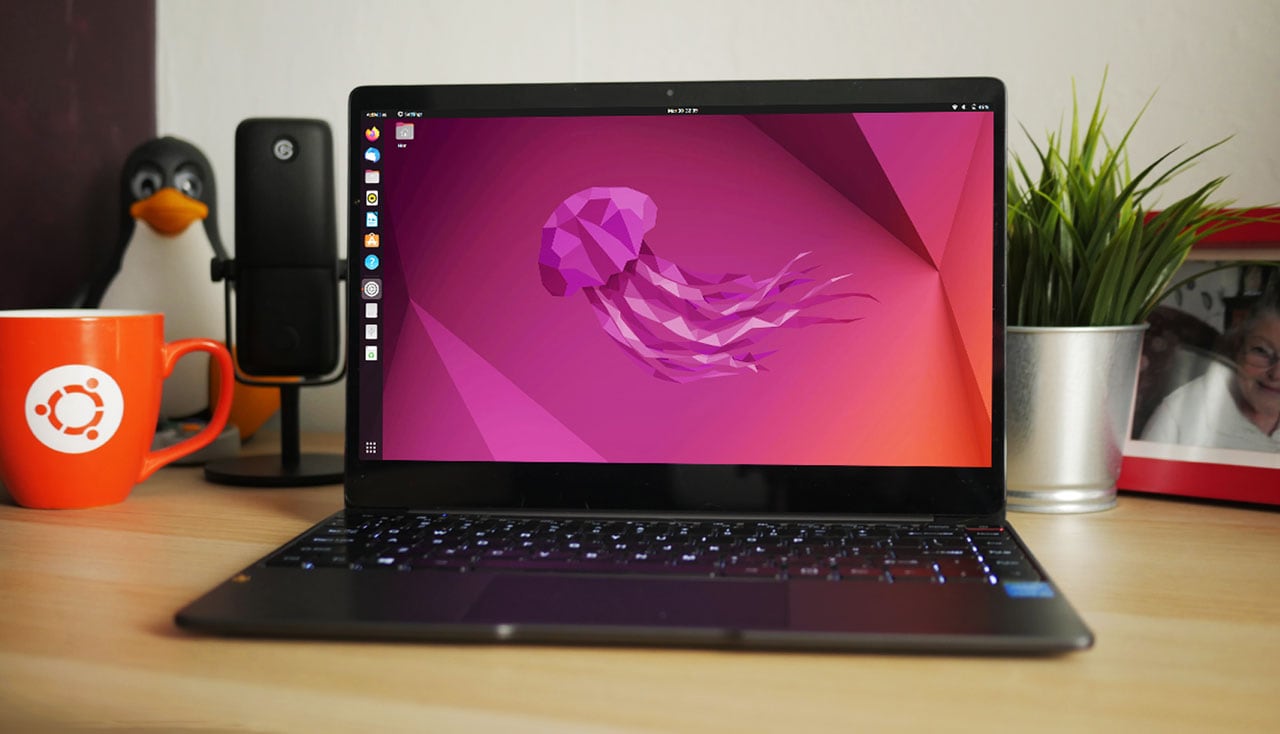 a laptop running ubuntu 22.04 on a desk