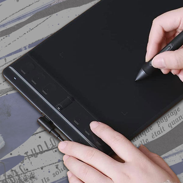 The HUION Inspiroy 2 graphics tablet